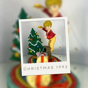 Vintage Lefton Memories of Home Figurine Putting Star on Tree 1992
